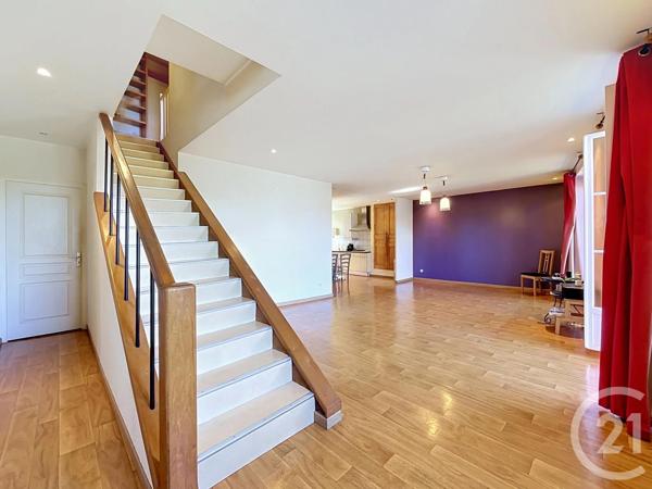 Immeuble à vendre  321,88 m 2   ROSIERES  - 43
