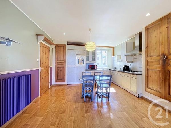 Immeuble à vendre  321,88 m 2   ROSIERES  - 43