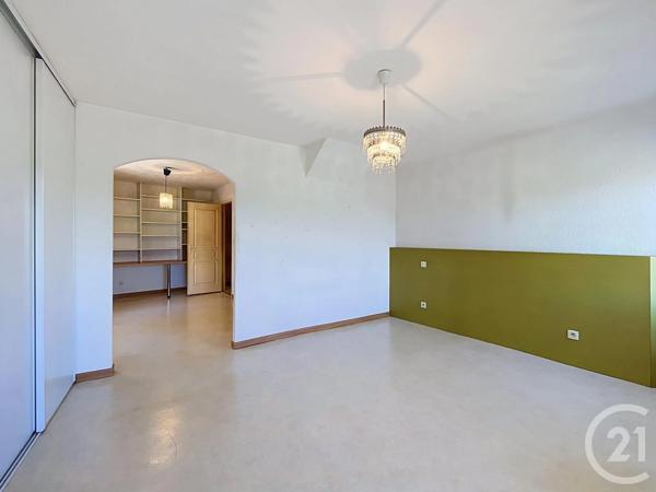 Immeuble à vendre  321,88 m 2   ROSIERES  - 43