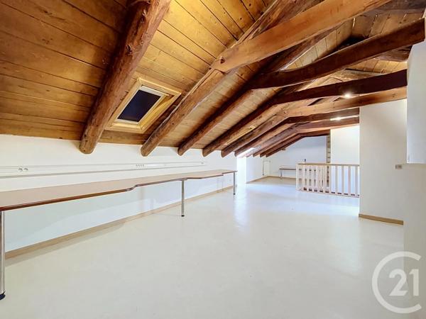 Immeuble à vendre  321,88 m 2   ROSIERES  - 43