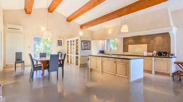 Villa 7 pièce(s) 295 m2, piscine, jardin, la Constance Antibes