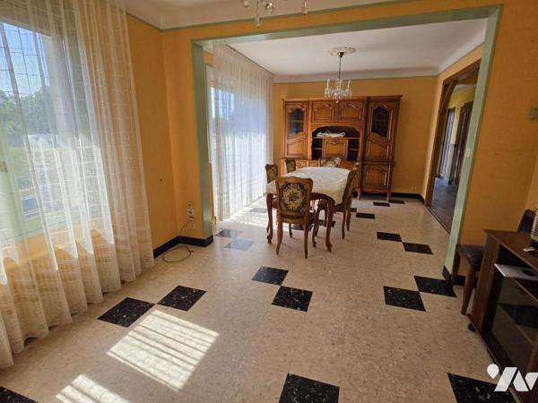 45120 CORQUILLEROY - Maison sur sous-sol