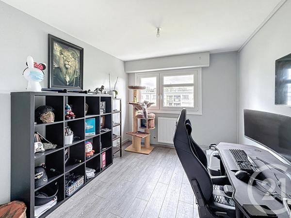 Appartement F5 à vendre  4 pièces - 92 m2 ORLEANS - 45