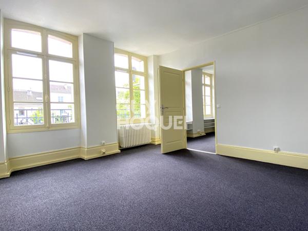 CENTRE VILLE - CHANTILLY