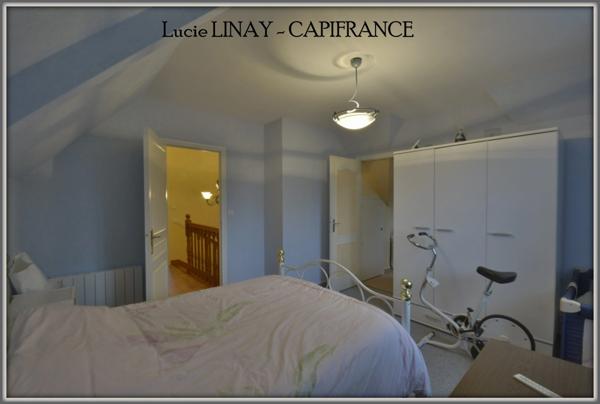 Proximité Laval, maison familiale en très bon état sur grand terrain