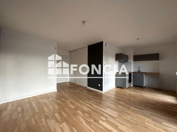Location Appartement 2 pièces 42.4 m² - 3 RUE JEAN MOULIN Lens 62300