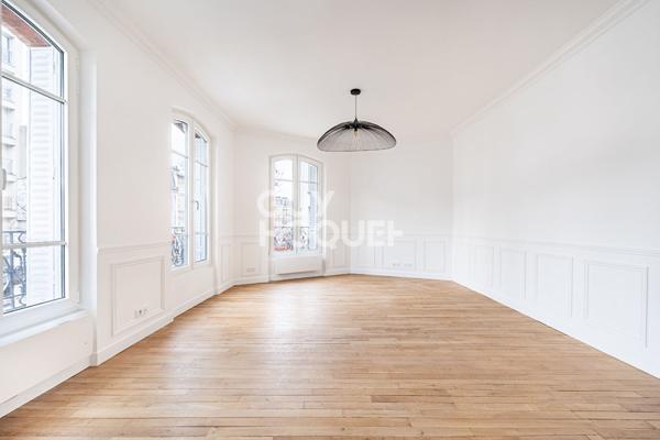 APPARTEMENT 2 PIECES - PLACE DES BUORGUIGNONS