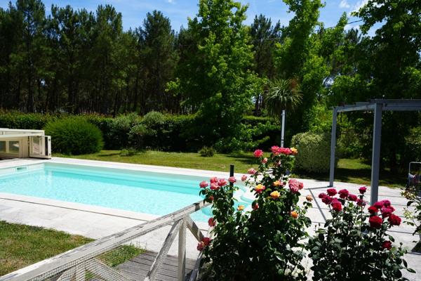 villa plain-pied 205 m², 5 chambres , espace indépendant , 1h de Bordeaux, 3h de Paris