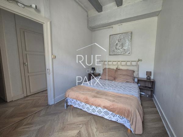 37500 CHINON Immeuble Chinon 8 pièce(s) 200 m2 - INVESTISSEMENT LOCATIF