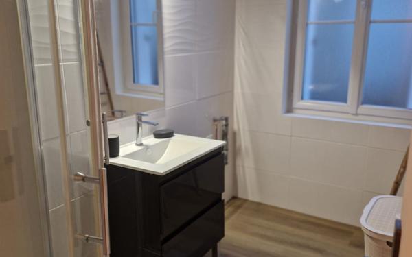 Appartement à louer    2 pièces • 48 m2 Rochefort