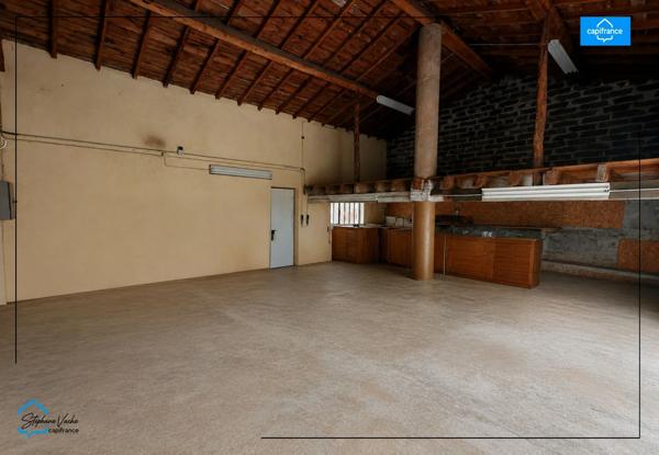 Maison de caractere 140m2, piscine , dependance attenante de 65 m², terrain 1000m2