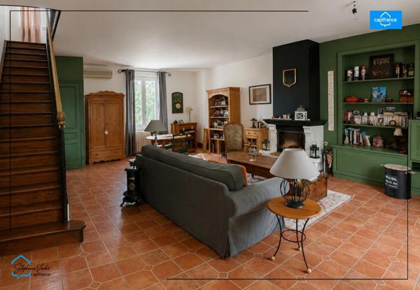 Maison de caractere 140m2, piscine , dependance attenante de 65 m², terrain 1000m2