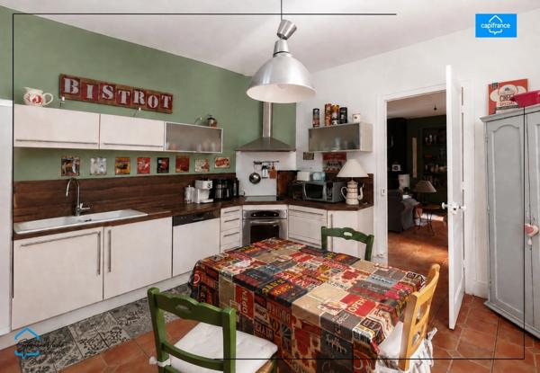 Maison de caractere 140m2, piscine , dependance attenante de 65 m², terrain 1000m2