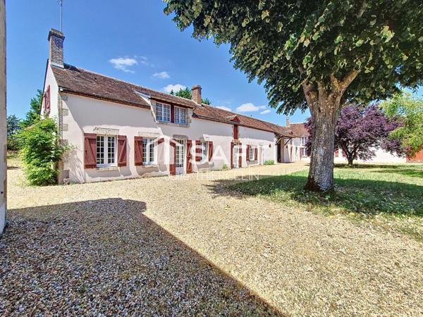 LONGERES  10 Pièces · 361 m² ·  Montliard (45340)