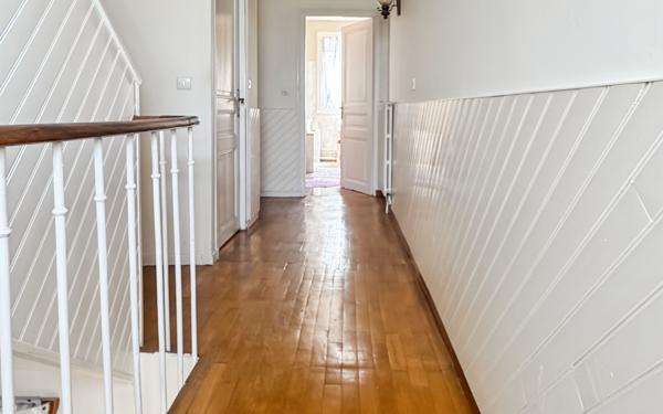 Maison à vendre    6 pièces • 115 m2 Saint-Denis