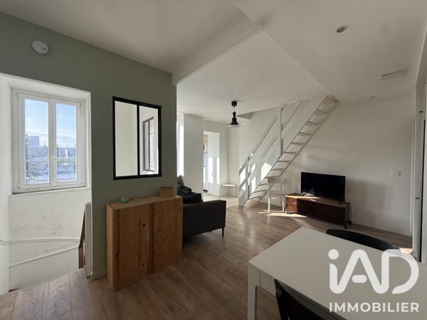 Location appartement 5 pièces 63 m² Reims