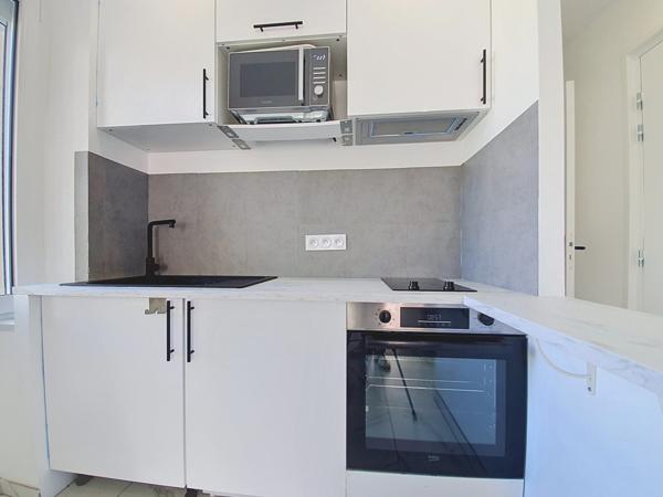 Appartement rénové avec ascenseur, à 50m de la plage