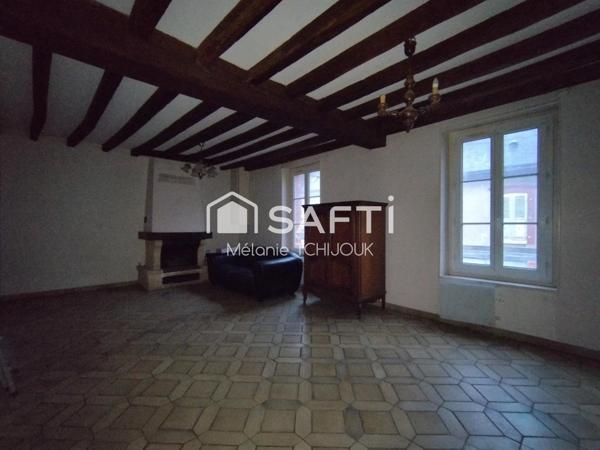 Maison de ville divisée en 2 logements distinct