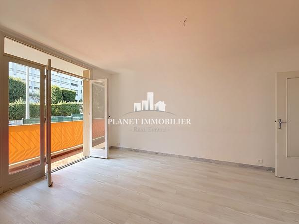 ANTIBES ROI SOLEIL APPARTEMENT 2 PIECES PARKING