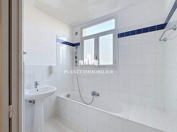 ANTIBES ROI SOLEIL APPARTEMENT 2 PIECES PARKING