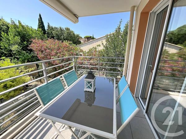 Appartement T3 à vendre  3 pièces - 65,22 m 2   CAVALAIRE SUR MER  - 83