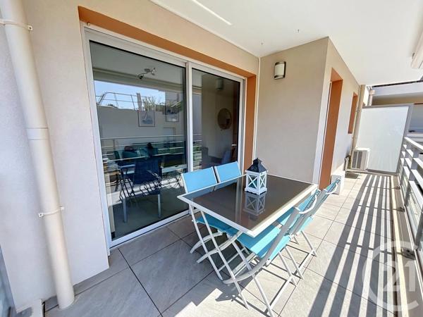 Appartement T3 à vendre  3 pièces - 65,22 m 2   CAVALAIRE SUR MER  - 83