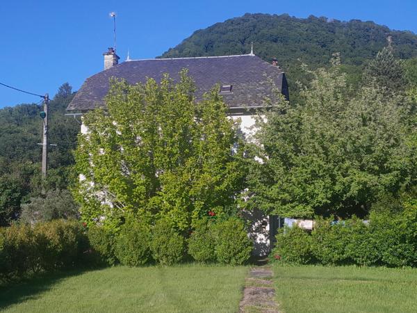 AGREABLE MAISON SUR TERRAIN CLOS 4 CHAMBRES 1 BUREAU 1 GARAGE