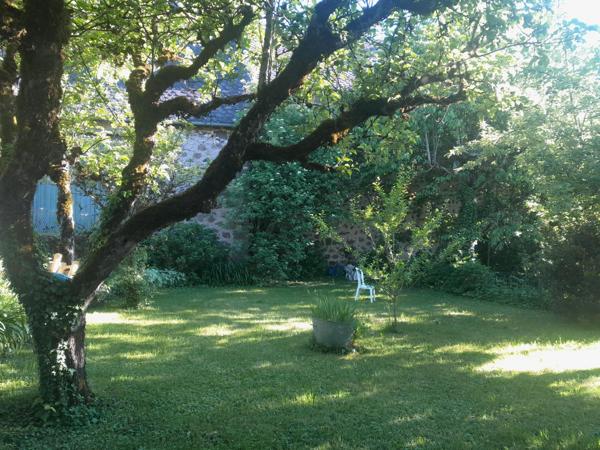 AGREABLE MAISON SUR TERRAIN CLOS 4 CHAMBRES 1 BUREAU 1 GARAGE