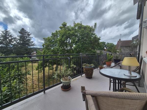 Appartement à vendre |  Néris-les-Bains |  6 pièces | 135 m²