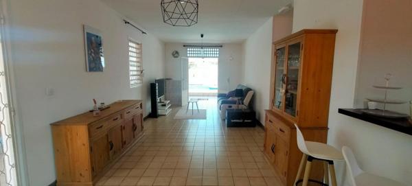 Villa T5 fonctionnelle / Abri VL & Piscine