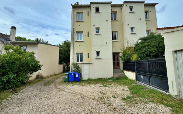 Appartement à vendre    2 pièces • 28,01 m2 Le Raincy