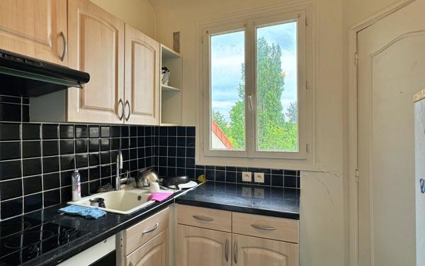 Appartement à vendre    2 pièces • 28,01 m2 Le Raincy