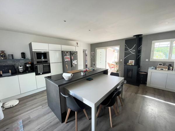 Maison 4 pièces de 110m² , 3 chambres + 1 bureau