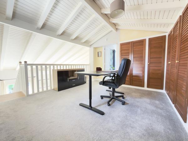 Villa d'exception avec piscine, jacuzzi, double garage et petit étang. Villeneuve-sur-Lot (47300)