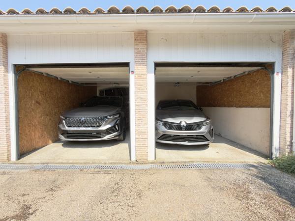 Villa d'exception avec piscine, jacuzzi, double garage et petit étang. Villeneuve-sur-Lot (47300)