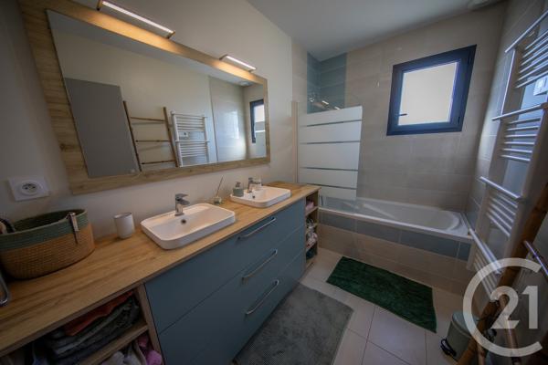 Maison à vendre  5 pièces - 81,60 m2 LE HAILLAN - 33