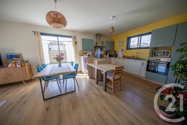 Maison à vendre  5 pièces - 81,60 m2 LE HAILLAN - 33