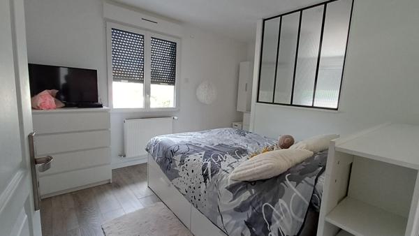 Maison Chenove 7 pièce(s) 142.30 m2