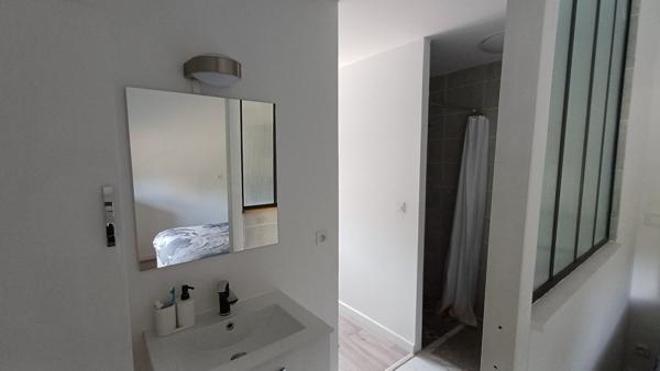 Maison Chenove 7 pièce(s) 142.30 m2