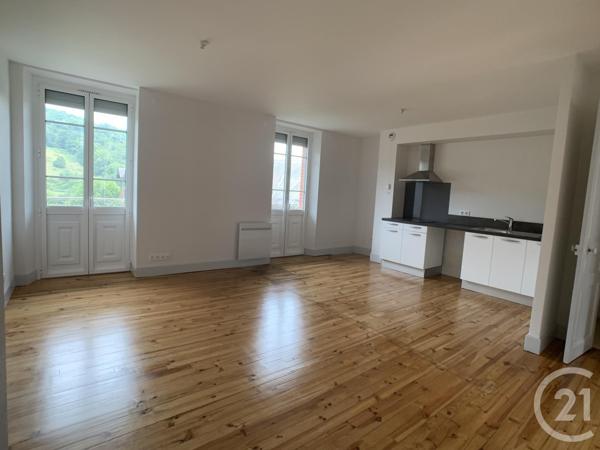Immeuble à vendre  460 m2 CASTILLON EN COUSERANS - 09