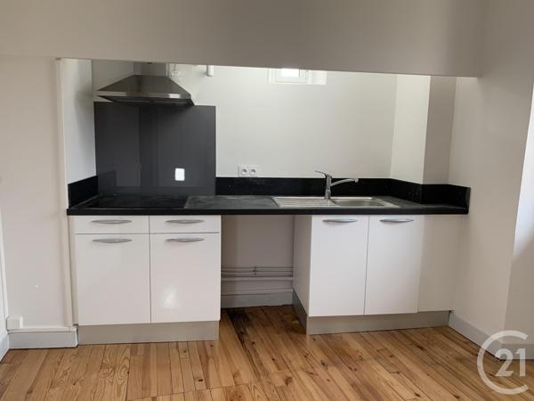 Immeuble à vendre  460 m2 CASTILLON EN COUSERANS - 09