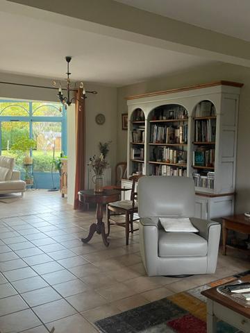 Maison - 7 pièces - 204 m²