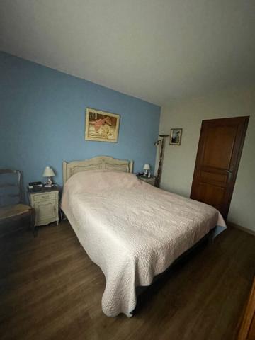 Maison - 7 pièces - 204 m²