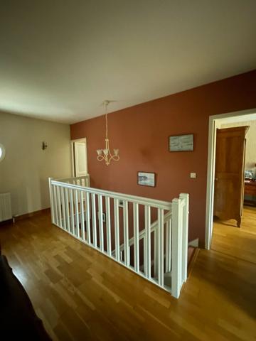 Maison - 7 pièces - 204 m²