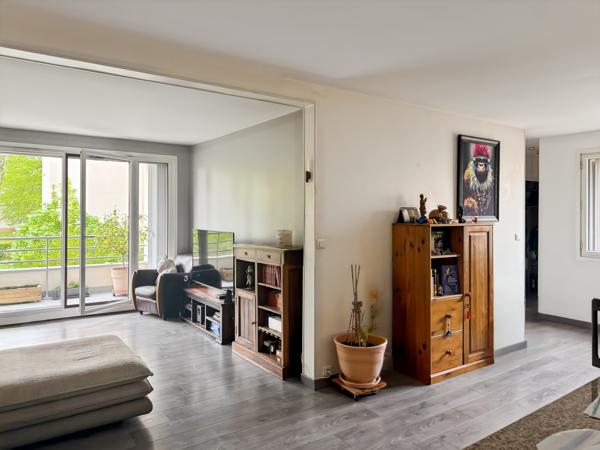 Appartement 3 pièces - terrasse - parking- 2 chambres 75m2