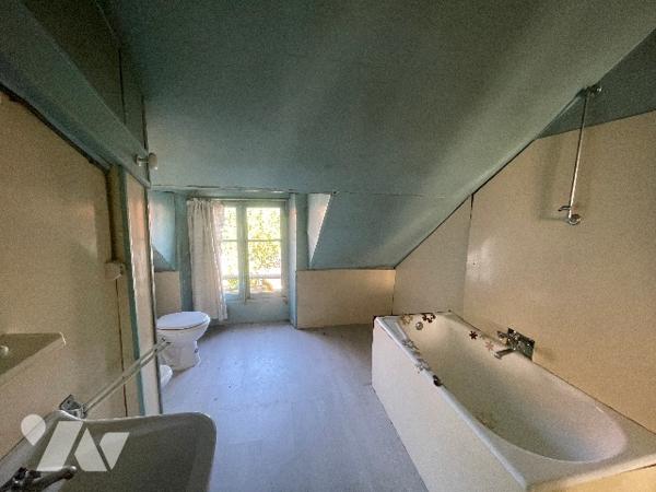 Ancien hôtel à rénover