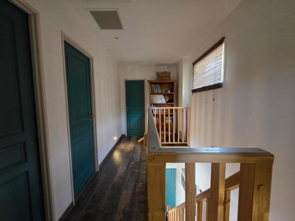 Maison 215 m2 avec piscine, 6 chambres