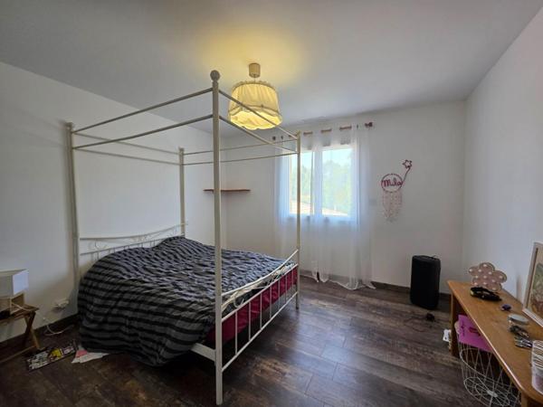 Maison 215 m2 avec piscine, 6 chambres