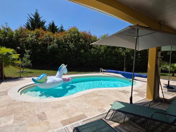 Maison 215 m2 avec piscine, 6 chambres