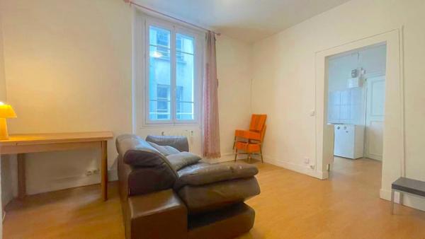 Appartement à louer 2 pièces VERSAILLES (78)